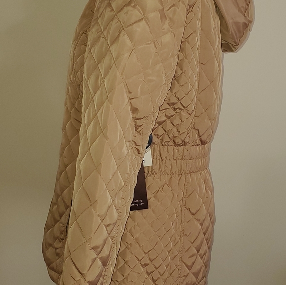 Cisono Hooded Quited Zippered Jacket w/ cinched waist - Picture 4 of 10